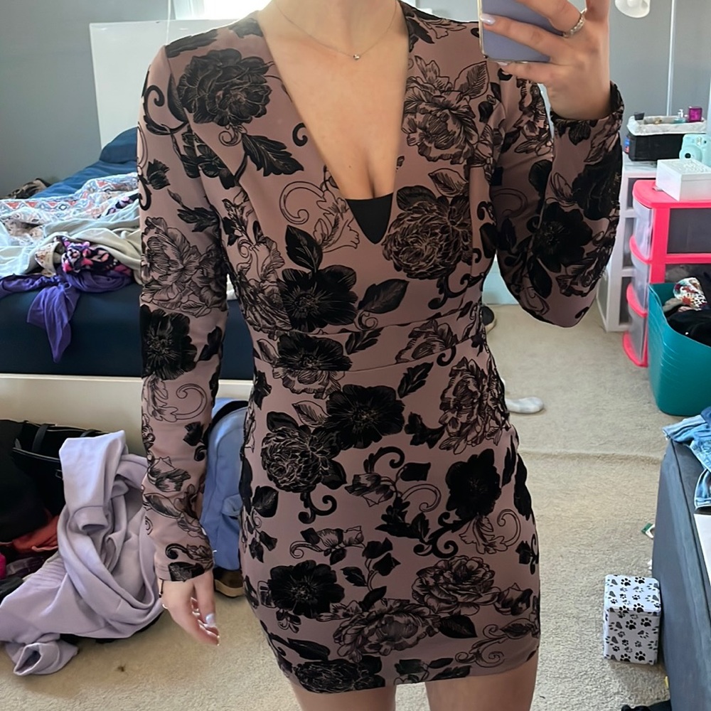 Mauve dress with black velvet flower detail